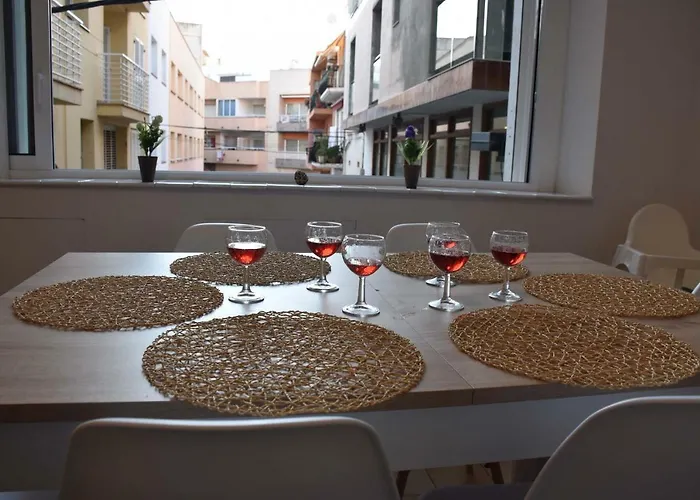 Rosesapparts A20demar Triplex * Roses